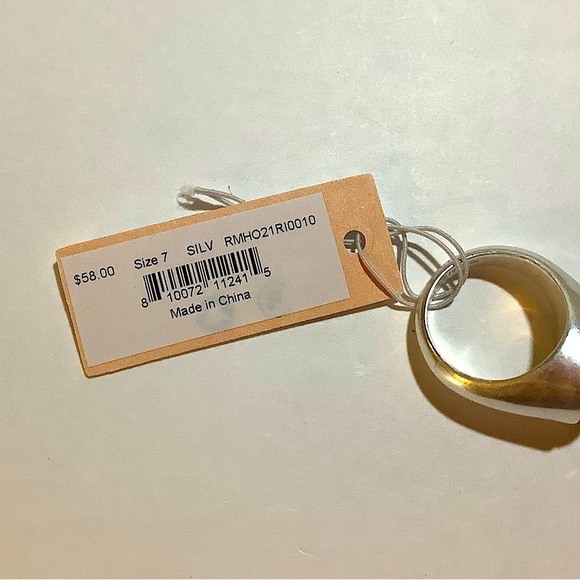 Rebecca Minkoff Silvertone Green Crystal Bezel Cocktail Ring 7 New - Picture 5 of 6